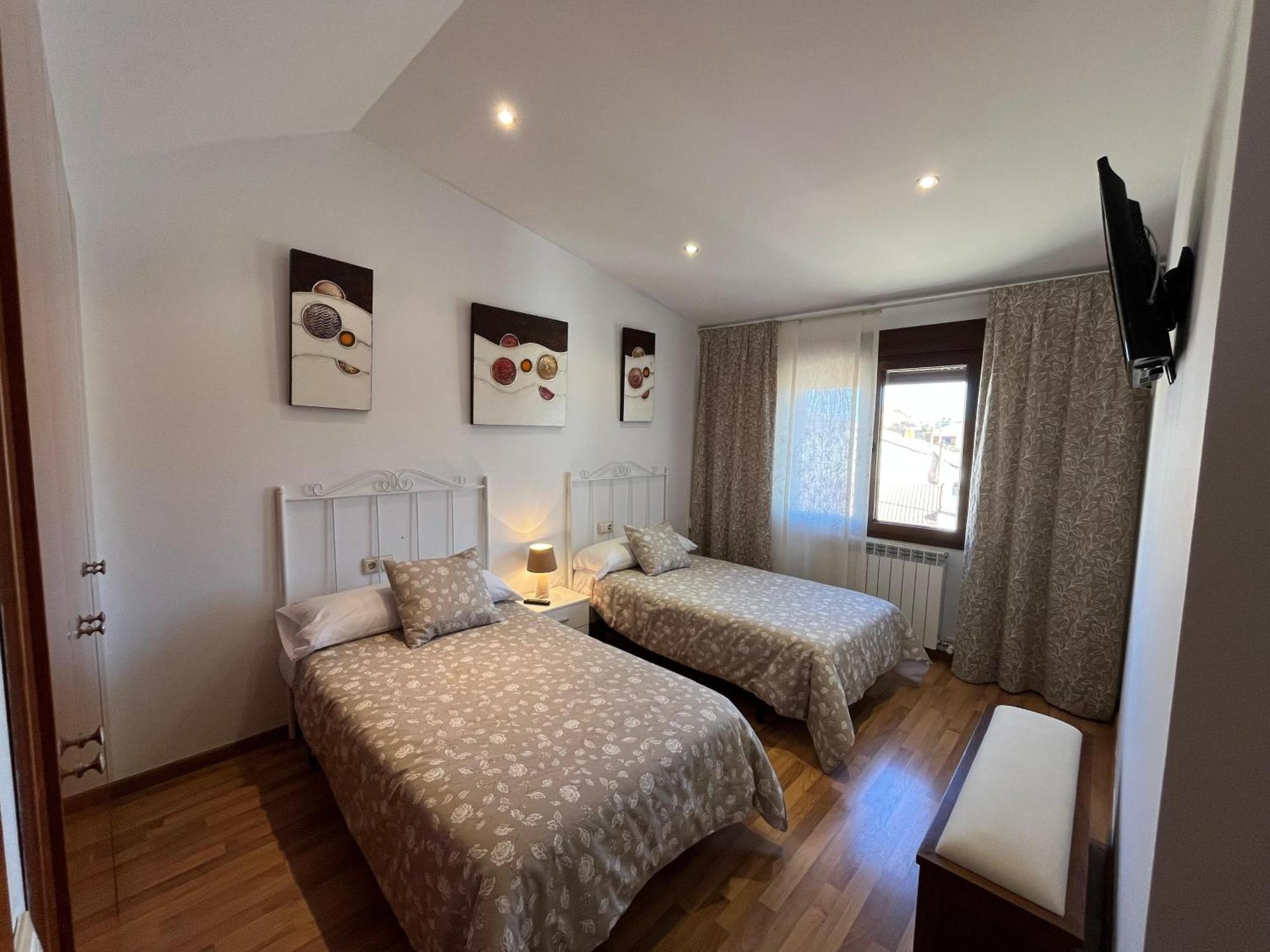 Holiday home Casa La Parra En Teruel Villastar